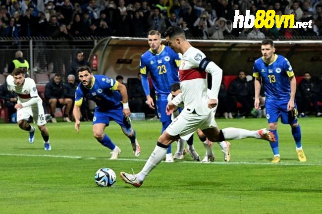 Song sát Ronaldo và Bruno giúp Bồ Đào Nha nghiền nát Bosnia - Bóng Đá