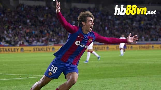 Sao trẻ Barca vui đến quên ăn quên ngủ sau khi ghi bàn thắng đầu tiên - Bóng Đá