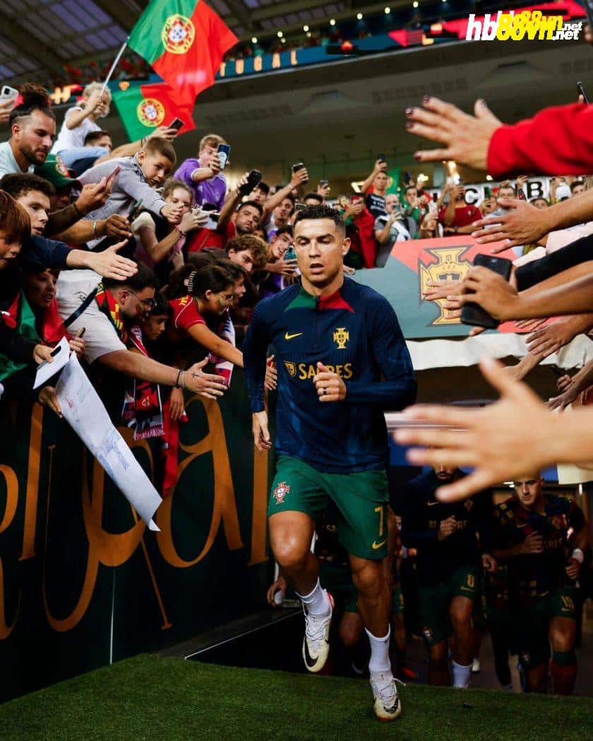 Ronaldo lập kỷ lục khủng, Bồ Đào Nha thắng tuyệt đối 7 trận - Bóng Đá