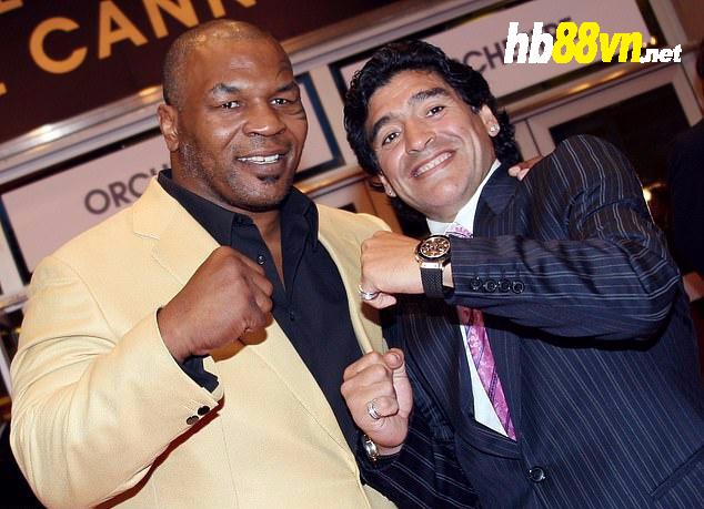Lời chia tay cảm động của Mike Tyson đến Maradona - Bóng Đá