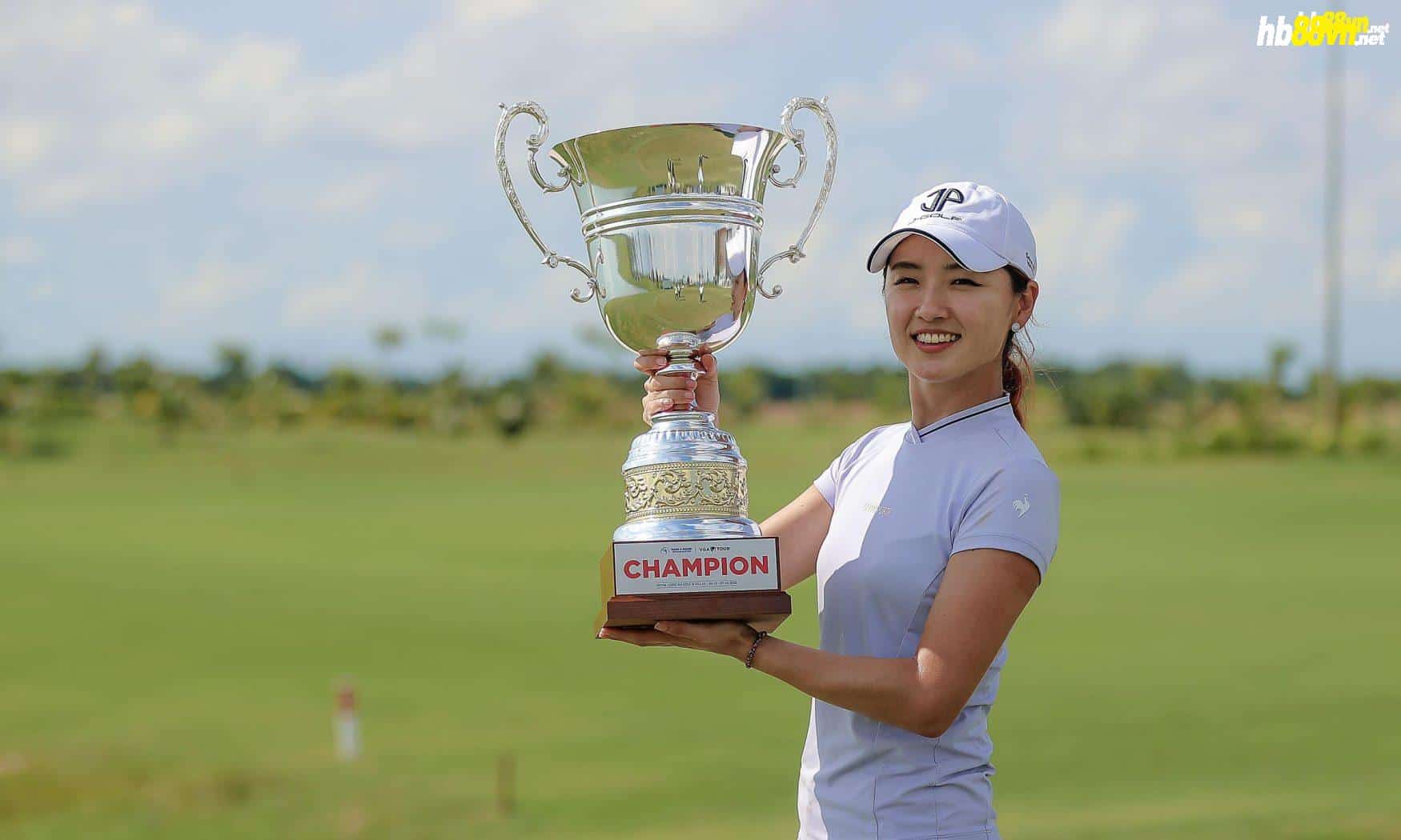Lina Kim vô địch nữ Vietnam Masters 2023. Ảnh: VGA