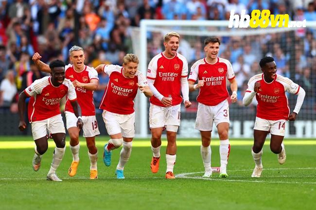 Arsenal vs Nottingham: Đại tiệc khai màn Premier League - Bóng Đá