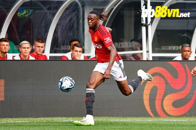 Manchester United set to trigger 12-month extension clause in Aaron Wan-Bissaka’s contract - Bóng Đá
