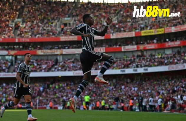 TRỰC TIẾP Arsenal 1-1 Man Utd (H1): Odegaard gỡ hòa - Bóng Đá